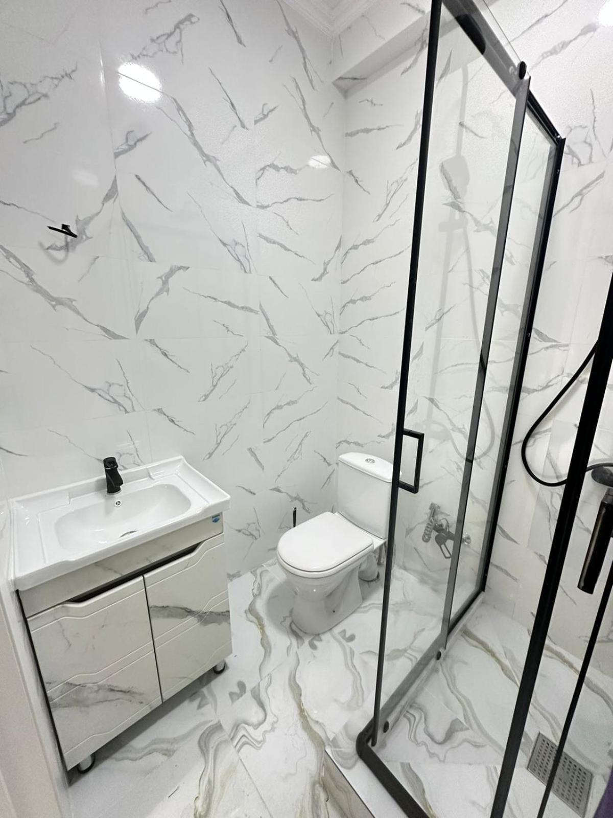 Апарт-Отель Amz Almaty Extérieur photo